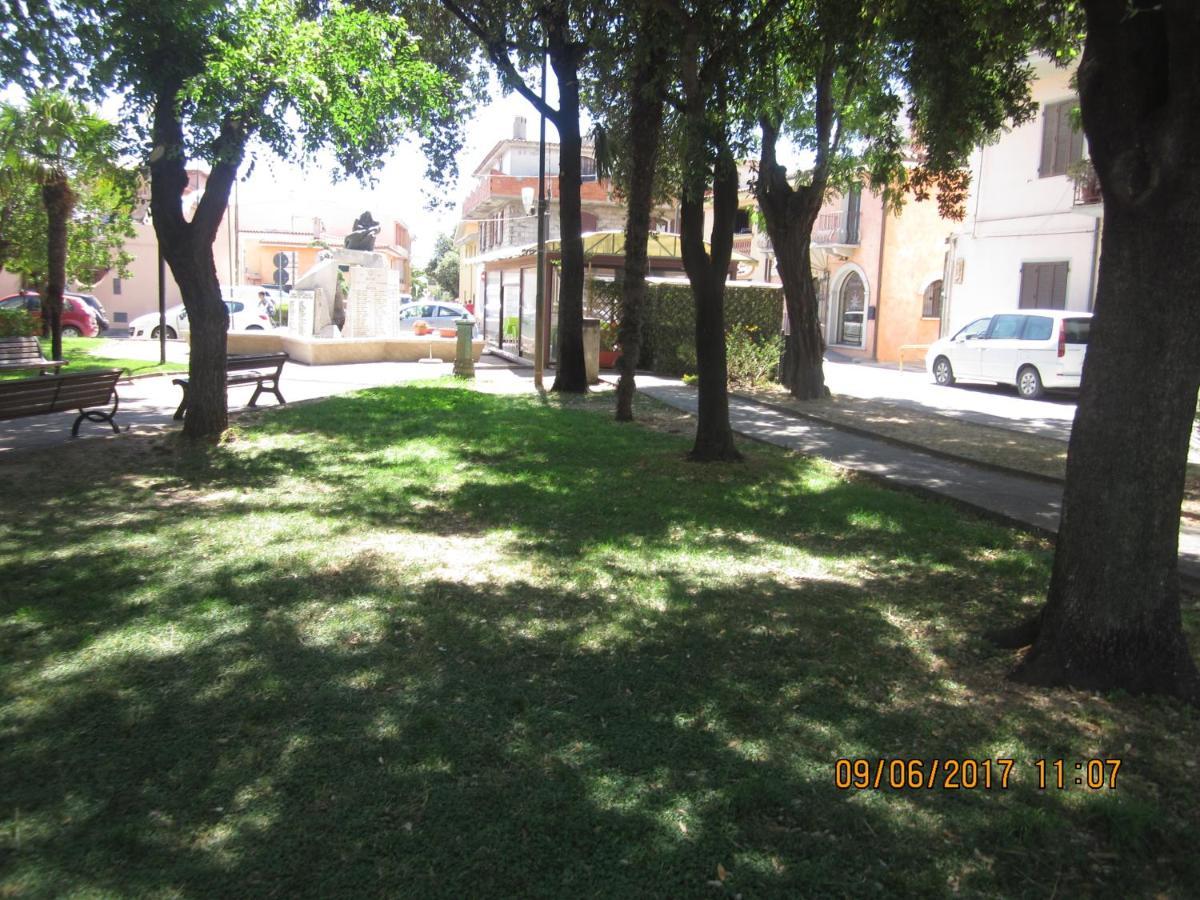 The Square Orosei Exterior foto